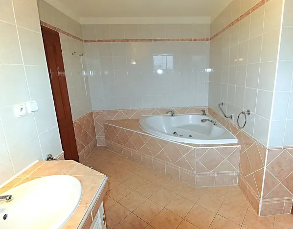 Pronájem rodinného domu, Klínec, 300 m2