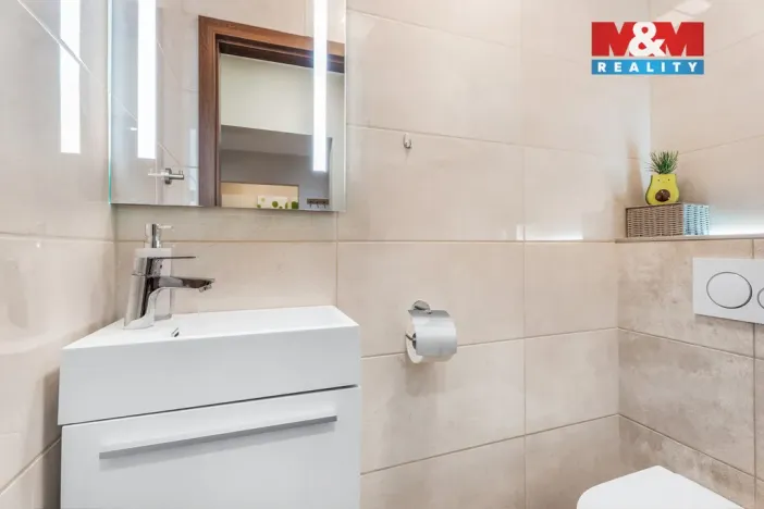 Prodej bytu 4+1, Chlumec, Vyklická, 99 m2