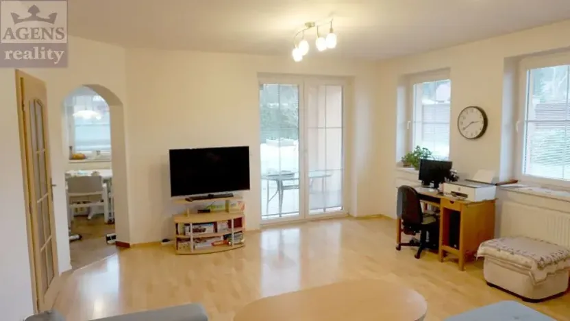 Prodej rodinného domu, Kozojedy, K Jevanům, 167 m2