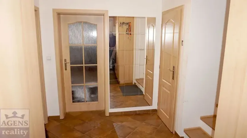 Prodej rodinného domu, Kozojedy, K Jevanům, 167 m2