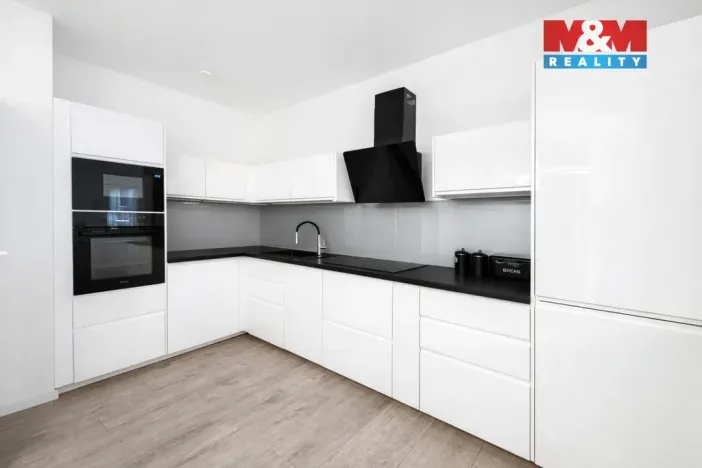 Prodej bytu 2+1, Praha, Voskovcova, 87 m2