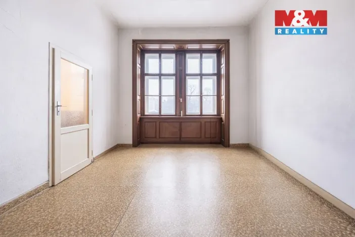 Prodej bytu 2+1, Praha, Karlínské náměstí, 102 m2