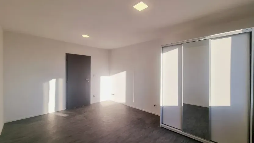 Pronájem bytu 1+1, Zbýšov, Sportovní, 36 m2