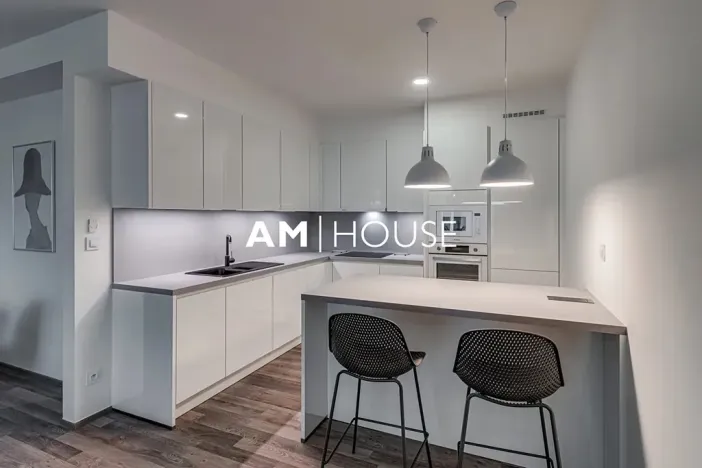 Pronájem bytu 3+kk, Praha - Karlín, Pernerova, 70 m2