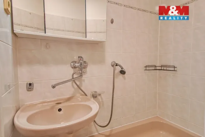 Prodej bytu 3+1, Rožnov pod Radhoštěm, Svazarmovská, 62 m2