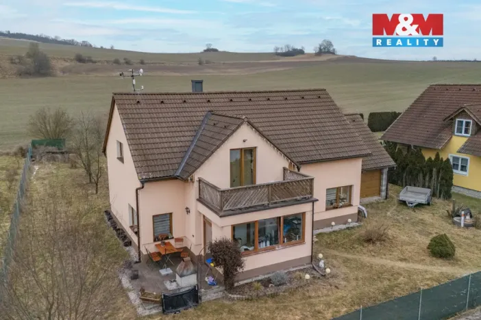 Prodej rodinného domu, Dolany, 157 m2