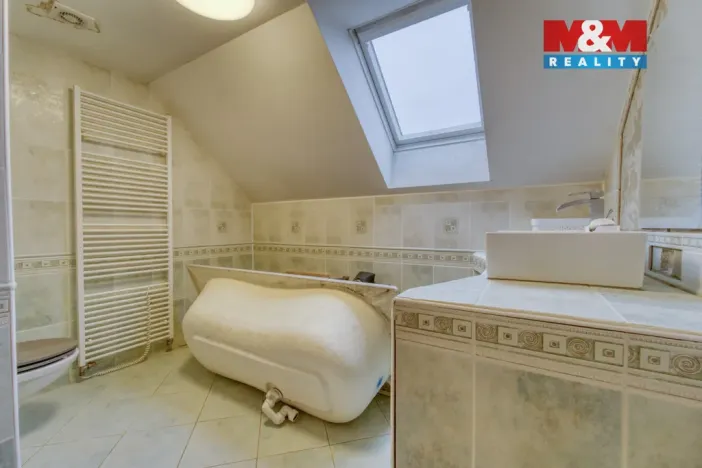 Prodej rodinného domu, Dolany, 157 m2