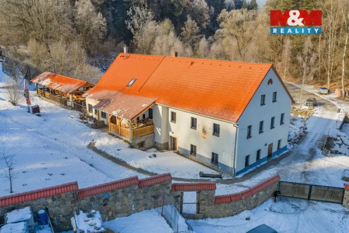 Prodej rodinného domu, Benešov nad Černou - Děkanské Skaliny, 217 m2