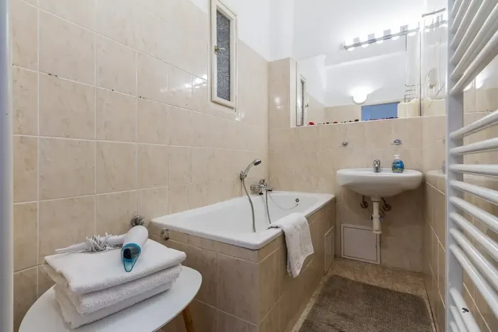 Pronájem bytu 2+1, Praha - Smíchov, Bozděchova, 47 m2