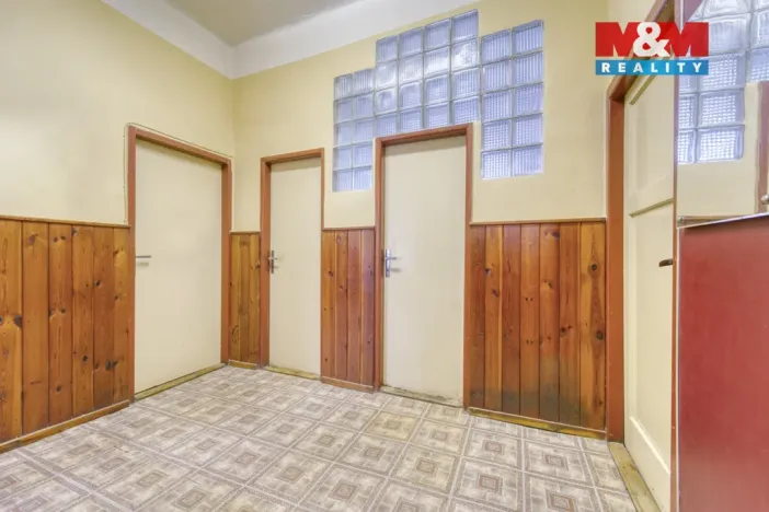 Prodej bytu 2+1, Černošice, Komenského, 109 m2