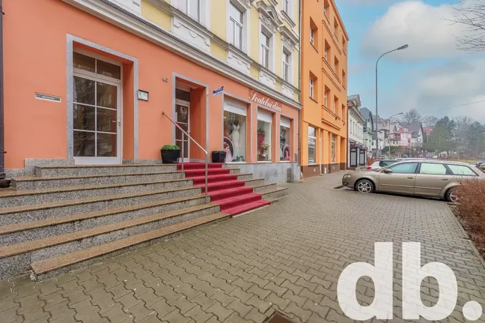 Pronájem bytu 2+kk, Karlovy Vary, Vítězná, 45 m2