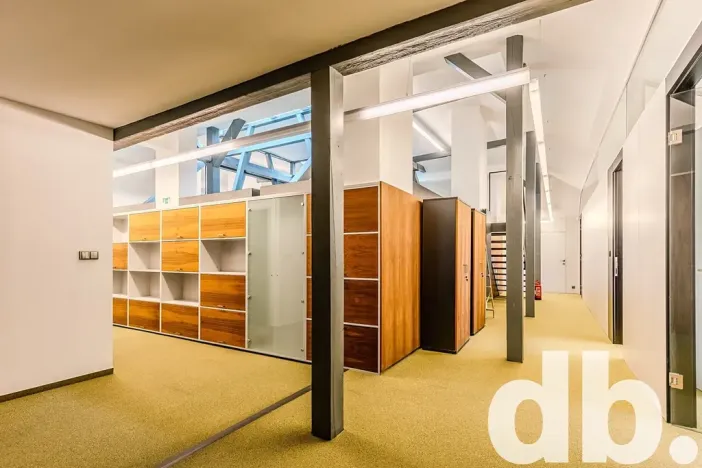 Pronájem kanceláře, Cheb, 26. dubna, 190 m2