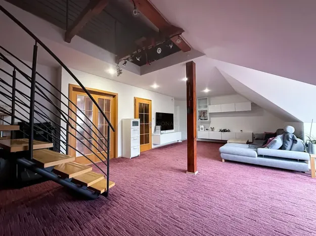 Pronájem bytu 2+1, Praha - Břevnov, Hošťálkova, 98 m2