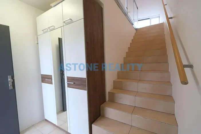 Pronájem bytu 2+kk, Praha - Vysočany, Skloněná, 60 m2