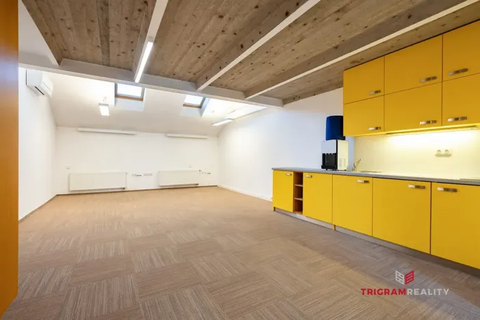 Pronájem bytu 2+kk, Hradec Králové, Eliščino nábřeží, 80 m2