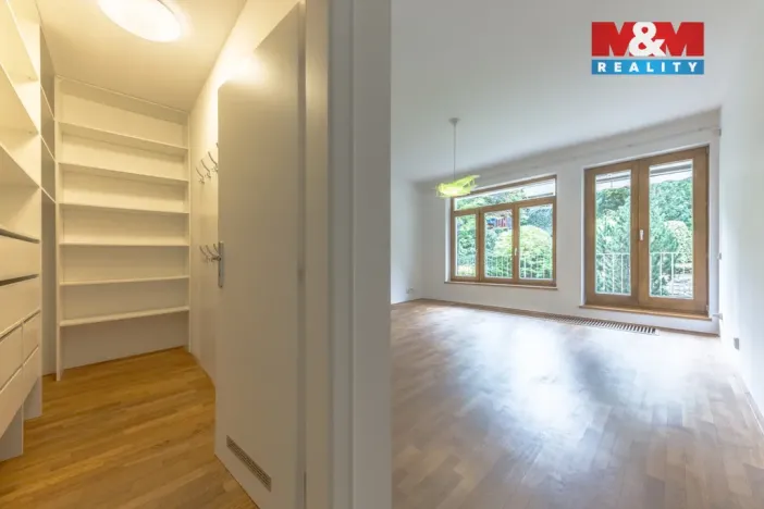 Prodej bytu 4+kk, Praha - Břevnov, Šlikova, 217 m2