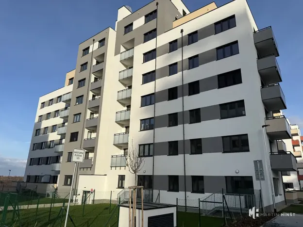 Pronájem bytu 1+kk, Praha - Hlubočepy, Fabiánové, 31 m2