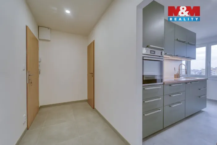 Pronájem bytu 1+1, Klatovy - Klatovy II, Pod Nemocnicí, 39 m2