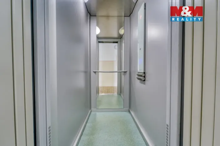 Pronájem bytu 1+1, Klatovy - Klatovy II, Pod Nemocnicí, 39 m2