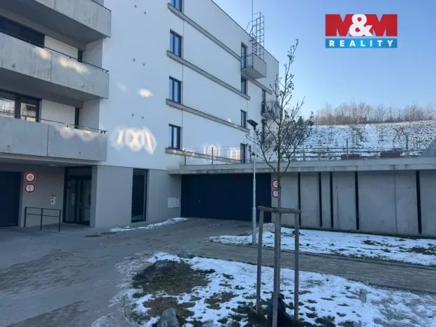 Prodej garážového stání, Libčice nad Vltavou, Pod Hliníkem, 30 m2