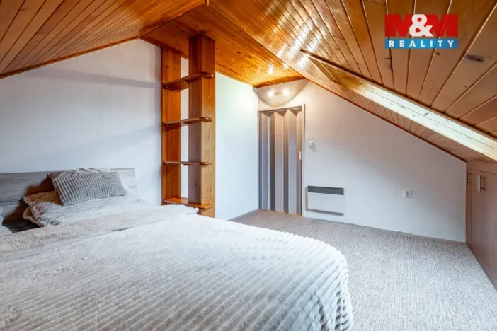 Prodej bytu 3+1, Radešínská Svratka, 65 m2