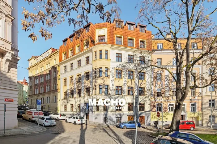 Pronájem bytu 3+kk, Praha - Vršovice, Černomořská, 70 m2