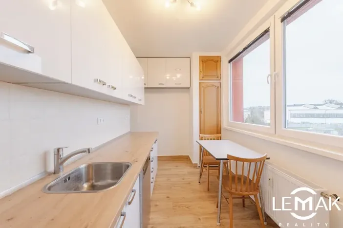 Prodej bytu 3+1, Velká Bystřice, Nádražní I, 68 m2