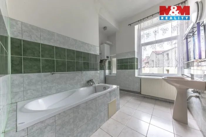 Pronájem bytu 2+1, Děčín - Děčín II-Nové Město, Kamenická, 68 m2