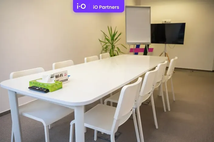 Pronájem kanceláře, Praha - Karlín, Sokolovská, 311 m2