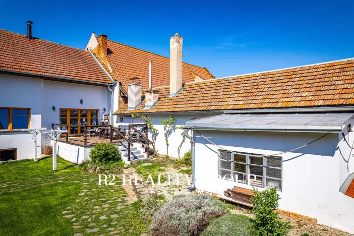 Pronájem rodinného domu, Skalka, 446 m2