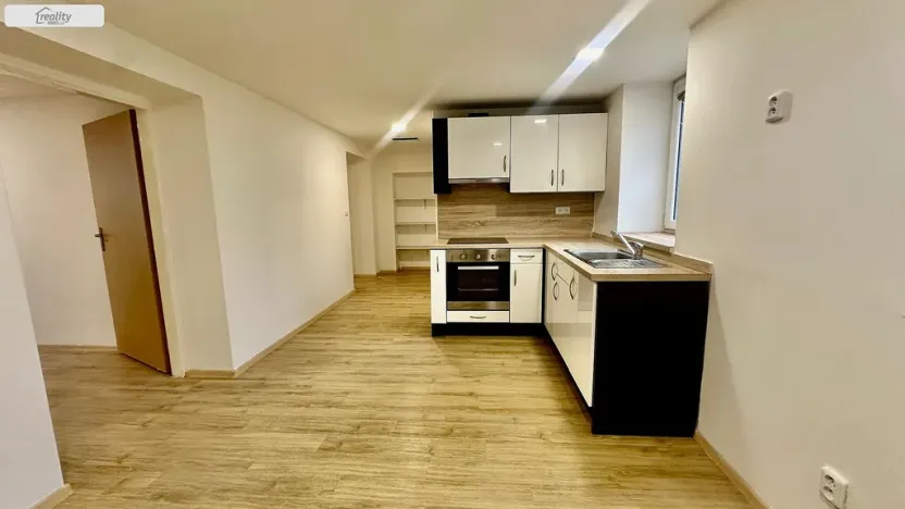 Prodej bytu 2+1, Brno - Komárov, Slunná, 59 m2