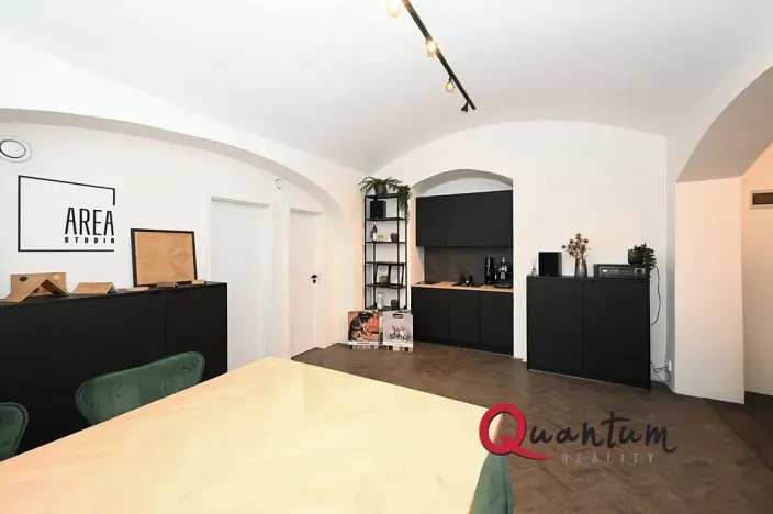 Pronájem kanceláře, Praha - Smíchov, Na Plzeňce, 47 m2