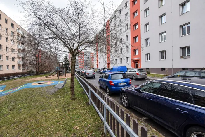 Pronájem bytu 2+kk, Praha - Záběhlice, Malovická, 55 m2