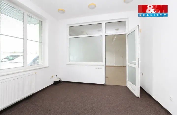 Prodej kanceláře, Hradec Králové - Slezské Předměstí, Vážní, 290 m2