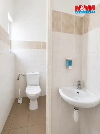 Prodej kanceláře, Hradec Králové - Slezské Předměstí, Vážní, 290 m2