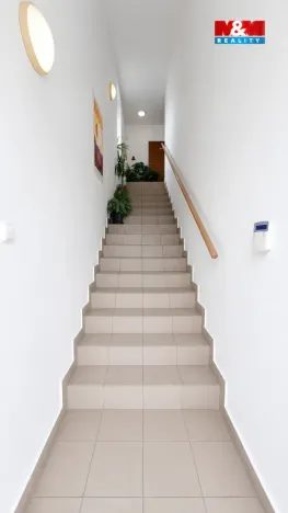 Prodej kanceláře, Hradec Králové - Slezské Předměstí, Vážní, 290 m2