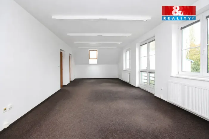 Prodej kanceláře, Hradec Králové - Slezské Předměstí, Vážní, 290 m2