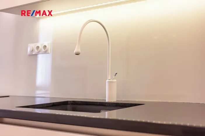 Prodej bytu 2+kk, Praha - Staré Město, Křižovnická, 71 m2