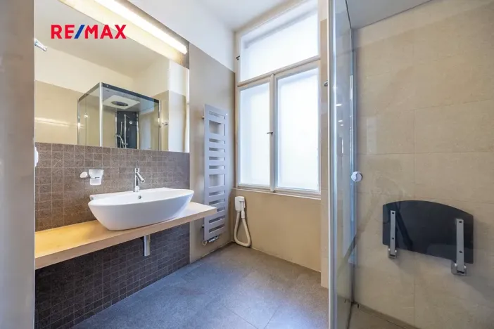 Prodej bytu 2+kk, Praha - Staré Město, Křižovnická, 71 m2