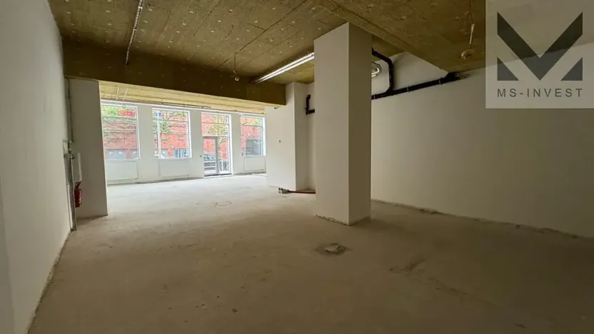 Prodej obchodního prostoru, Brno, Trnitá, 178 m2