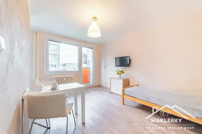 Pronájem bytu 1+kk, Český Brod, Palackého, 27 m2
