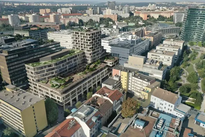 Pronájem kanceláře, Praha - Michle, Vyskočilova, 1500 m2