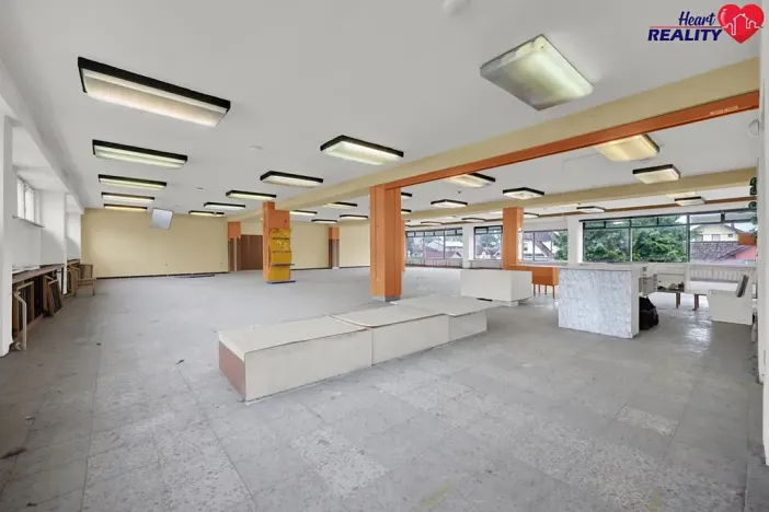 Prodej obchodního prostoru, Vítkov, Komenského, 1480 m2