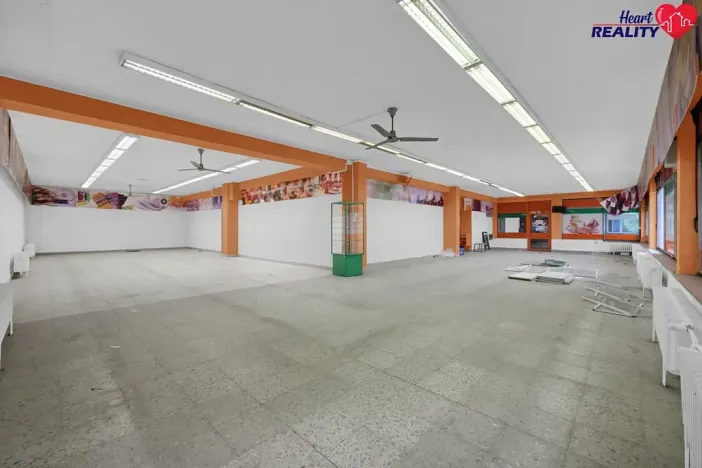 Prodej obchodního prostoru, Vítkov, Komenského, 1480 m2