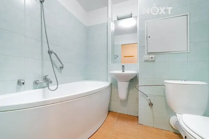 Pronájem bytu 2+kk, Praha - Prosek, Litvínovská, 45 m2