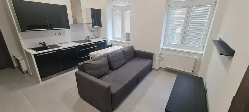 Pronájem bytu 2+kk, Brno, Jakubské náměstí, 46 m2