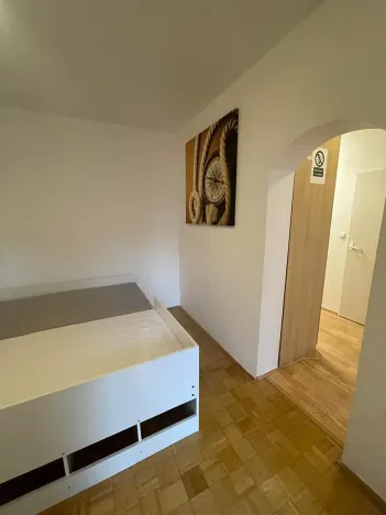 Pronájem bytu 1+1, Zlín, Mokrá II, 46 m2