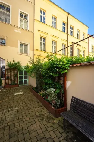 Pronájem bytu 1+kk, Praha - Žižkov, Vlkova, 25 m2