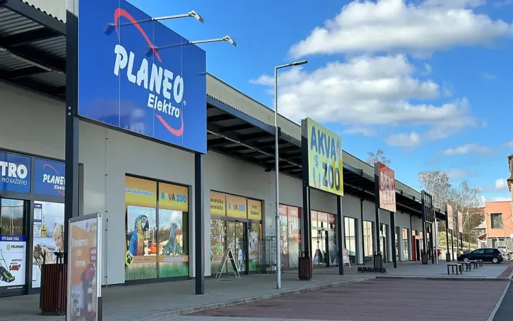 Pronájem obchodního prostoru, Cheb, Pražská, 625 m2