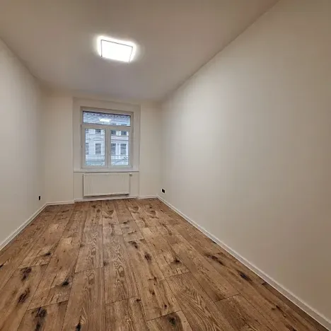 Pronájem bytu 2+kk, Praha, Bělohorská, 47 m2